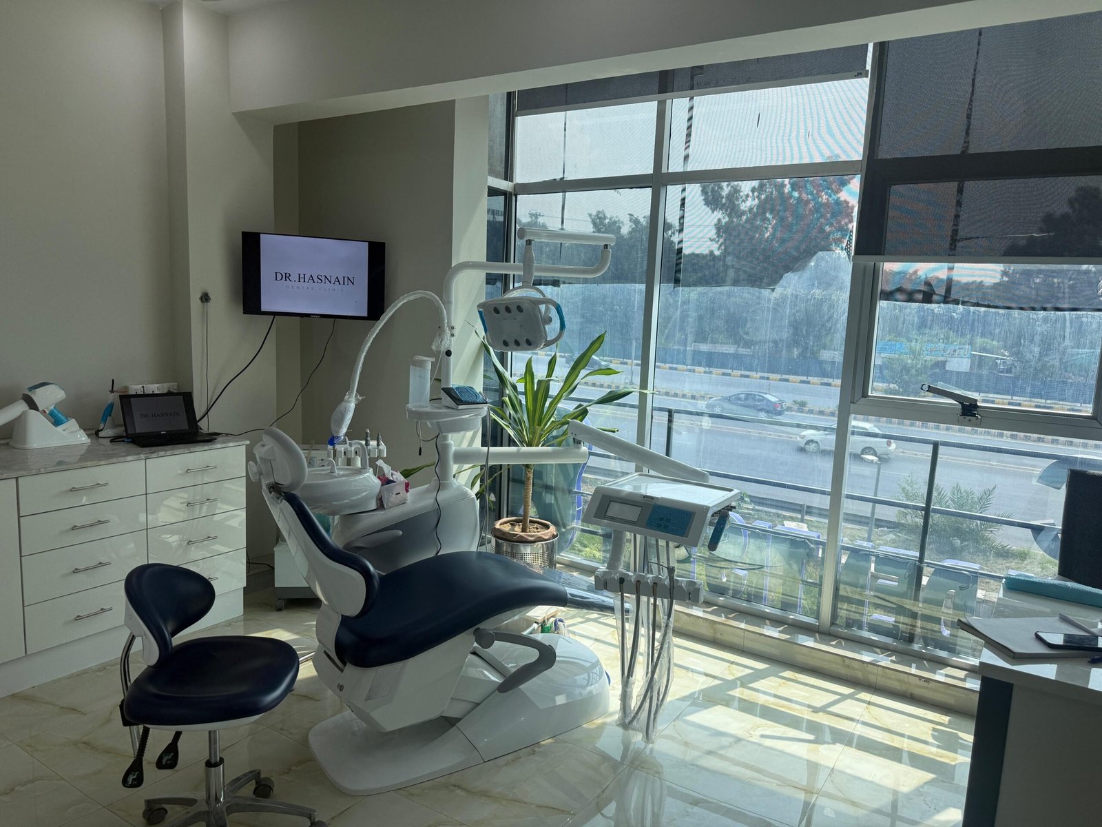 Dr. Hasnain Dental Clinic interior 1